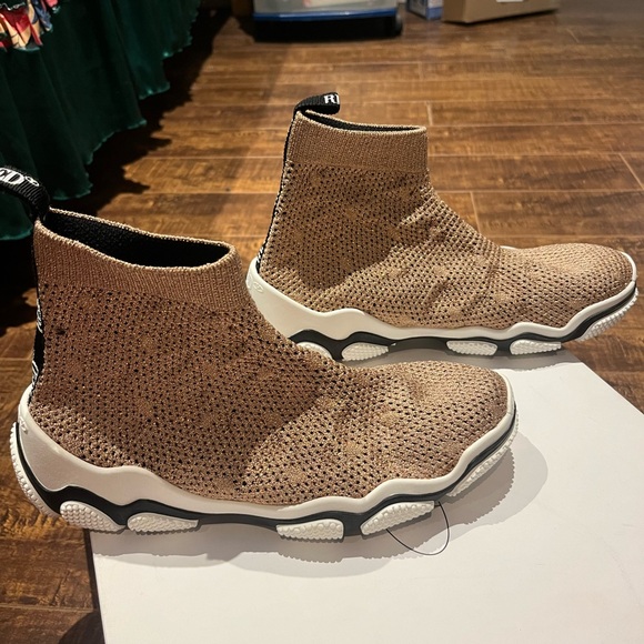 Red Valentino Garavani cloth trainers - Picture 2 of 6